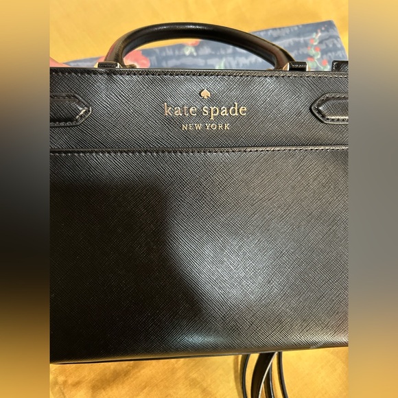 Kate Spade Elegant Black Crossbody Bag - Picture 2 of 8